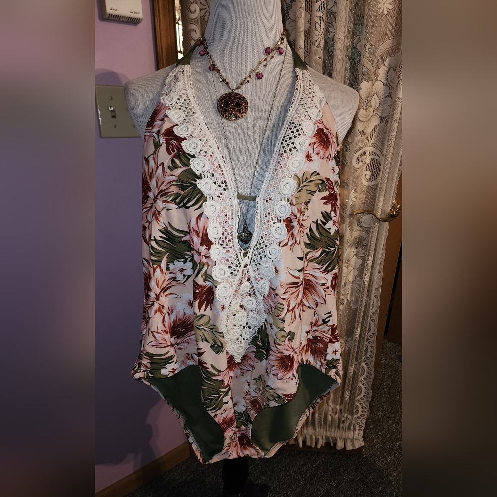 New Boutique XL Kona Sol Swimwear